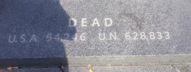 ‘한국전쟁 참전자 기념공원’의 표석에는 당시 미군 사망자(Dead) 수를 5만4246명으로 적어 놓고 있다.