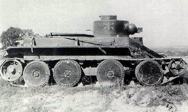 크리스티 M1931전차. 짧은 포신의 37㎜ 포를 장착했다. 
필자제공