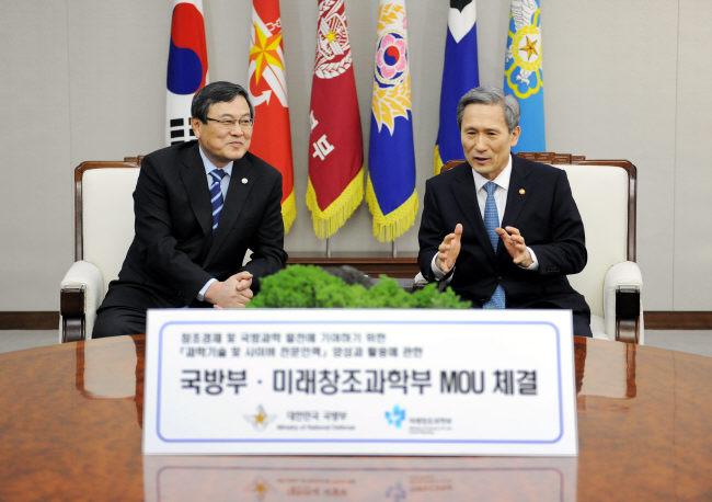 엘리트인력 이미지