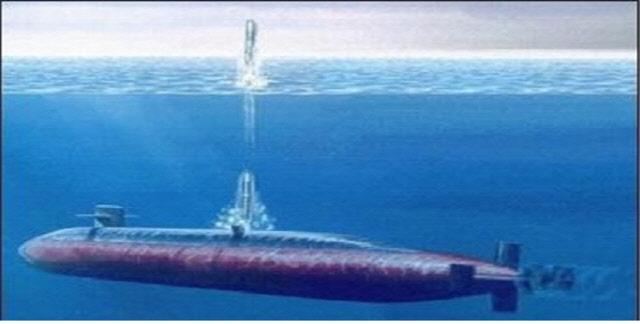 잠수함이 유도탄 발사를 위해 잠망경 심도에서 호버링하는 모습.