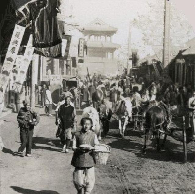 19세기 말의 심양 거리.  필자 제공