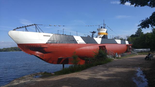 수오멘린나 요새 해변의 잠수함박물관.이 ‘베시코’함은 제2차 세계대전에 참전한 5척 중 유일하게 남아 있는 잠수함이다.