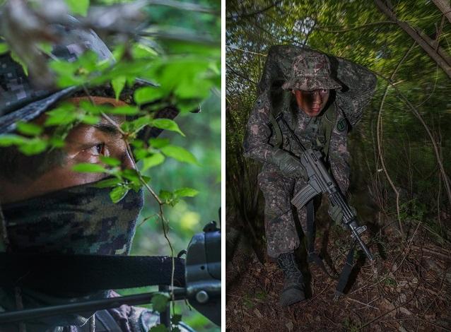 불사조 특공연대 장병들이 치밀한 전술행동을 보이며 상황부여에 따른 임무 예행연습을 하고 있다.이경원 기자.