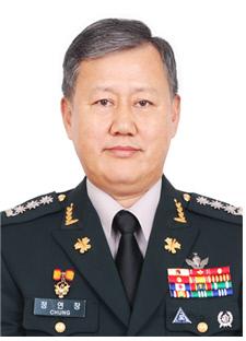 정연창·육군3사단 대령
·前 베트남 국방무관
·現 국방외교협회
·인도연구센터장
