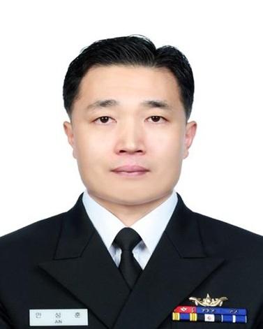 안성훈 소령 해군잠수함사령부 도산안창호함