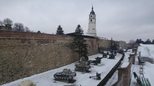 베오그라드 성곽 내 세르비아 군사박물관의 야외전시장 전경.