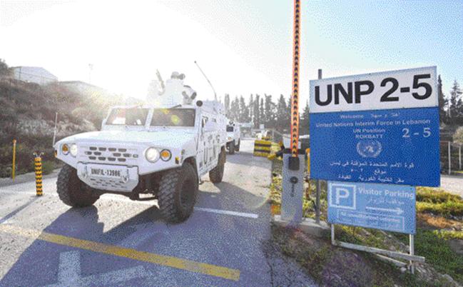 레바논평화유지군(UNIFIL)의 일원으로 레바논 남부 티르 지역에 전개해 있는 동명부대 장병들이 작전지역 일대에서 소형전술차량을 활용해 기동정찰하고 있다.   국방일보 DB