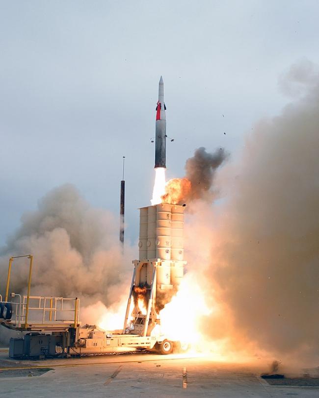 Test Launching of Israel's Arrow 3 Missile
* 출처 : U.S Navy
