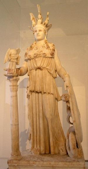 파르테논에 있던 아테나 동상의 복제본. 이 동상은 그리스의 국립고고학박물관에 전시돼 있다.