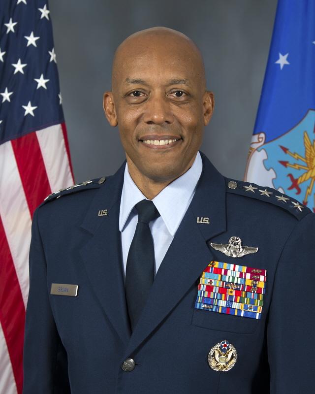 US Air Force General Charles Q. Brown, USA
사진 : U.S. AIR FORCE
*https://www.af.mil/About-Us/Biographies/Display/article/108485/lieutenant-general-charles-q-brown-jr/