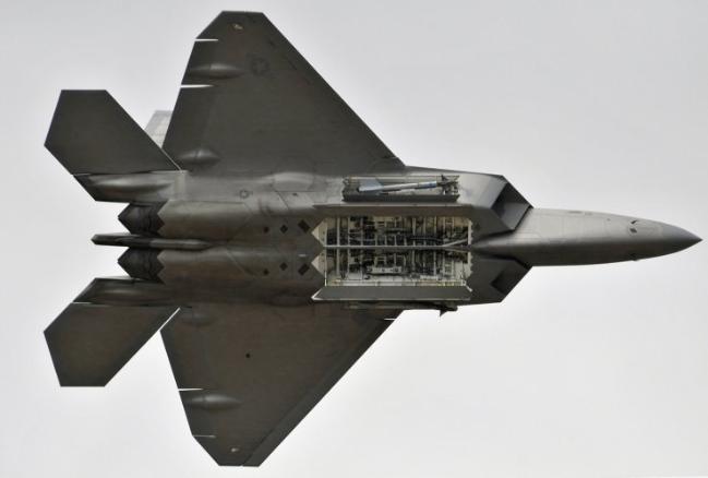 미 공군의 F-22 전투기 랩터. 출처=janes.com 