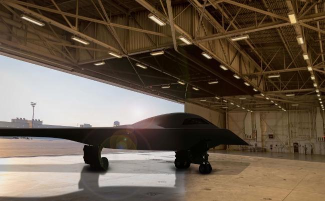 미군은 최근 B-21 폭격기에 대한 상세 설계 및 보강 엔지니어링 작업이 마무리 단계에 있다고 지난 11일 밝혔다. 사진은 미군이 개발 중인 B-21 레이더 장거리타격용 폭격기의 모습.  출처=janes.com