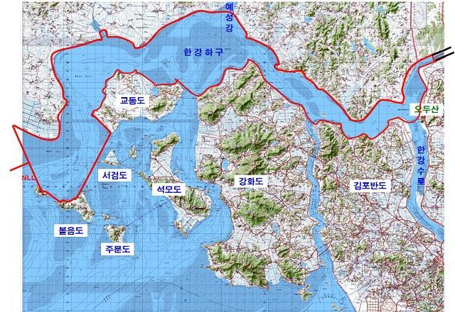 붉은 선으로 지정된 곳이 '한강하구'로 지칭되는 곳이다. 자료 = 국방부