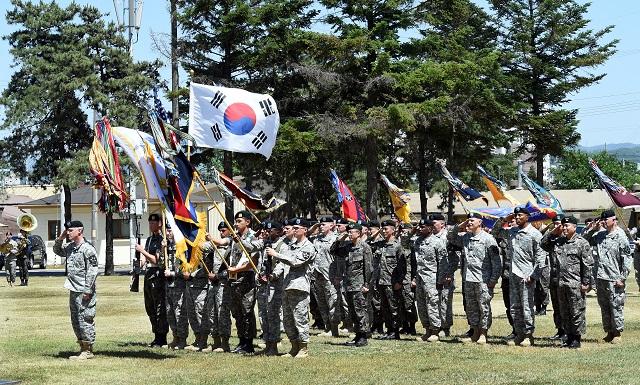 올해는 한국군 주도의 연합작전 수행능력 평가를 위한 기본운용능력(IOC) 평가가 진행된다. 사진은 2015년 6월 한미연합사단 창설식. 국방일보DB.