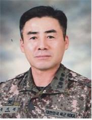 신 기 진 
육군인사사령부·대령 