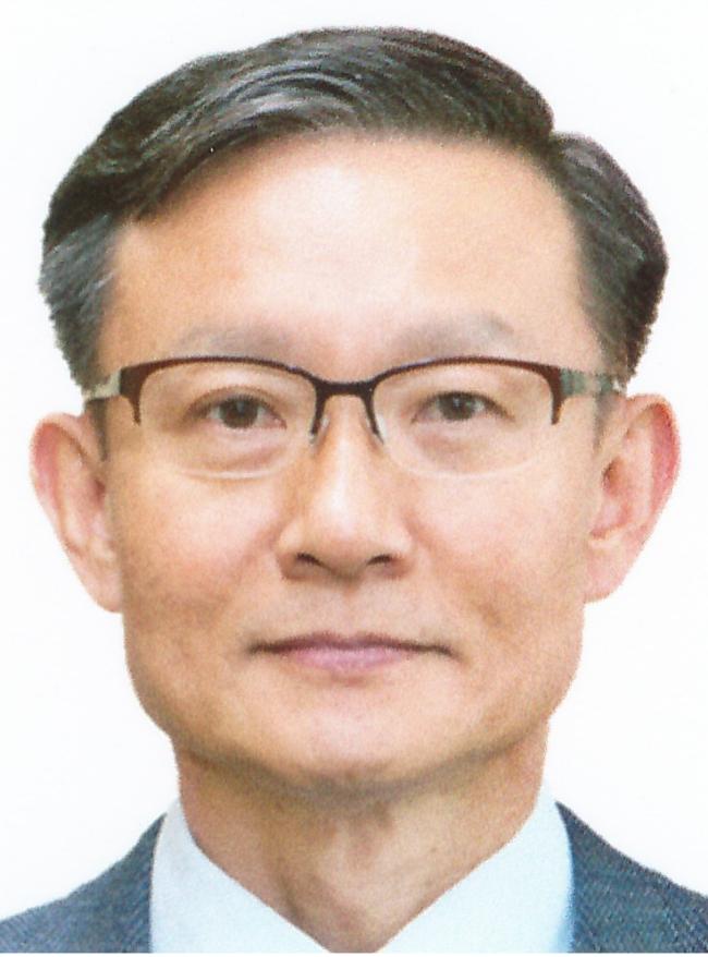 이선묵 육군수도군단 대령 
  前 주러 국방·군수무관 
  現 한국방위산업학회 이사 