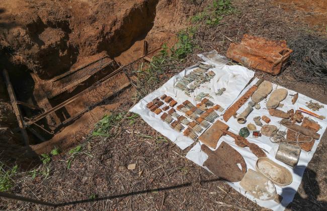 화살머리고지 일대에서 진행된 기초발굴 작업 중 발굴한 유품들. 이경원 기자 