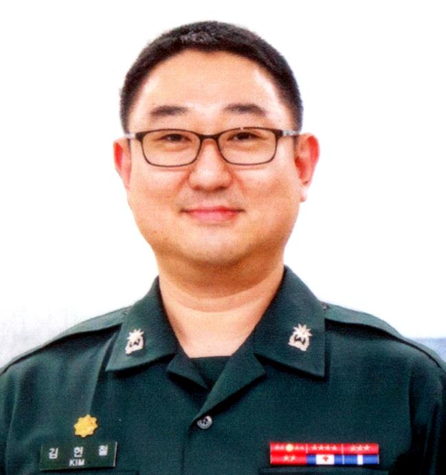 김 헌 철 
육군종합행정학교 상담학교관·소령·법사 