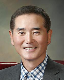 최 병 로 
고려사이버대 석좌교수·(예)육군중장 