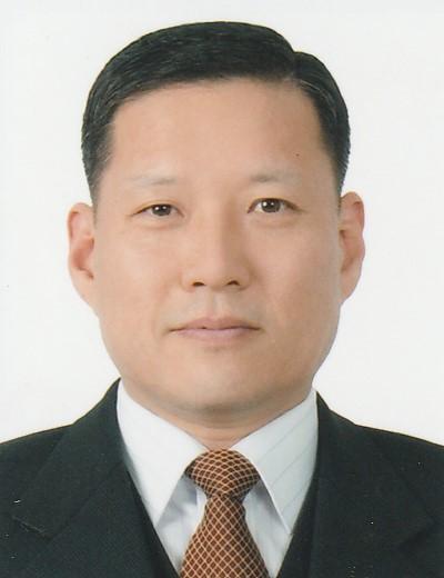 박 수 철 (예)공군대령 
前 주이스라엘 국방무관 