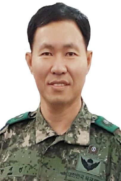 방세경 육군52사단 횃불연대 상도1동대장 