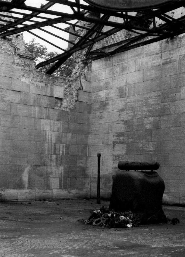 1945년 제2차 세계대전 당시 베를린 공습으로 노이에 바헤는 내외부가 파괴됐다.사진=www.proto
 koll-inland.de