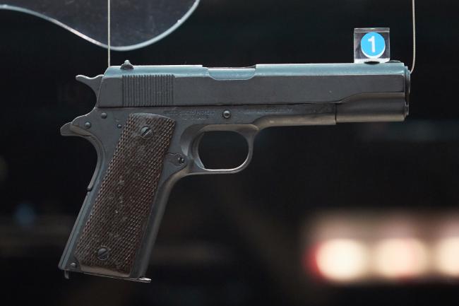 M1911A1 권총 
미국의 각 군 및 경찰, 민간 수집가들에게 사랑받으며 현재까지 사용되고 있다. 