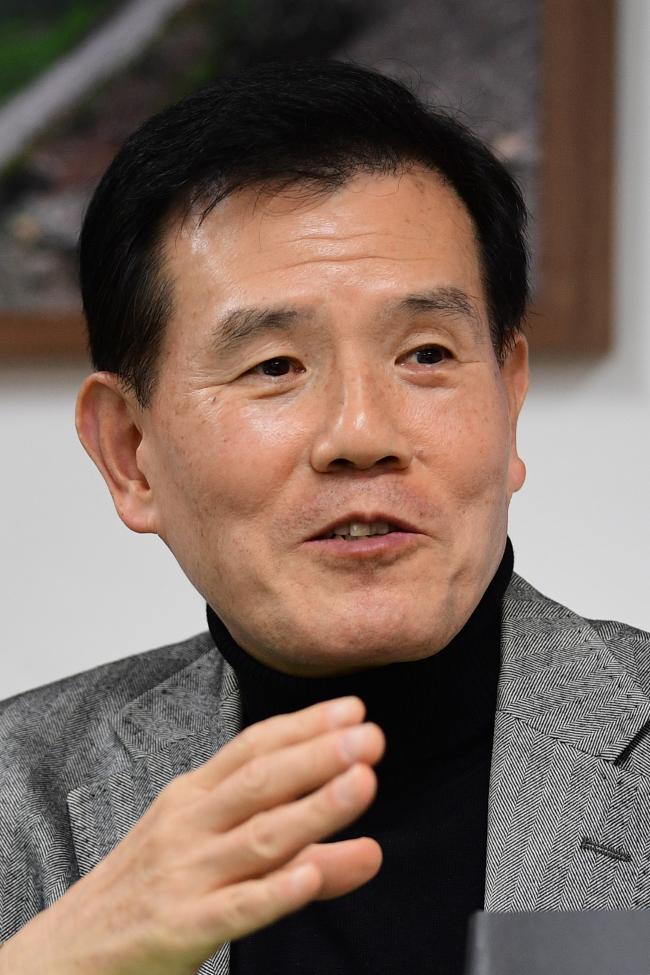 정성엽 예비역 해군대령·코리아베테랑코랄 음악감독 