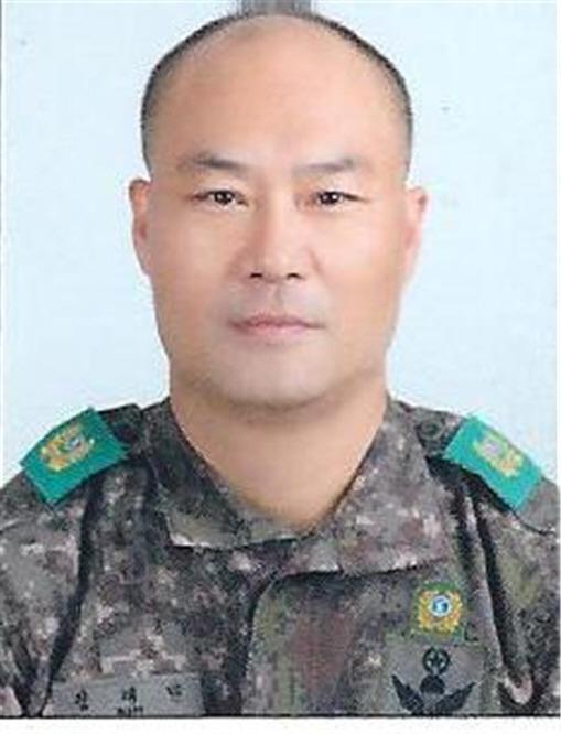 김 태 민 육군39사단 시천·삼장면 예비군지휘관·군무사무관