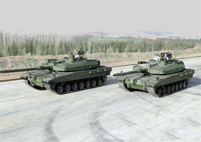 터키가 무기 국산화 정책으로 추진하고 있는 알타이 전차.  터키 방위사업청 제공