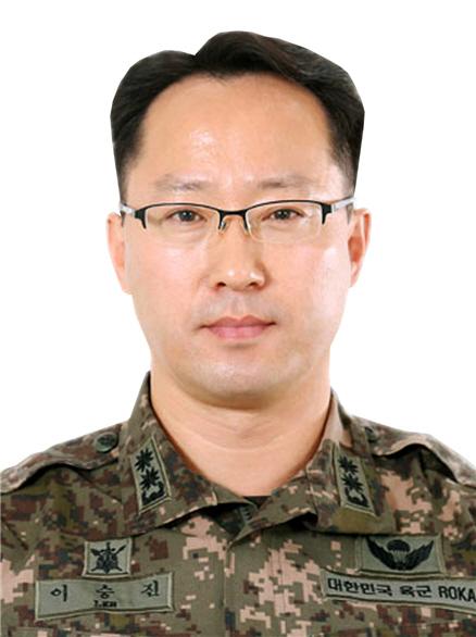 이 승 진 육군 32사단 공보정훈참모·중령