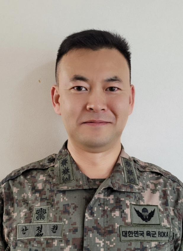 안정권 육군2작전사령부 부대계획장교·중령