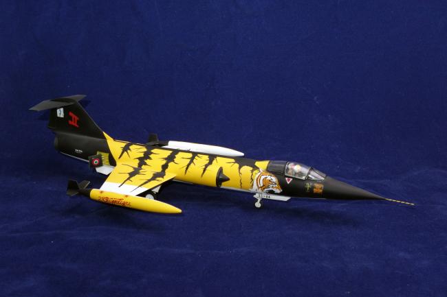 Ż  F-104S