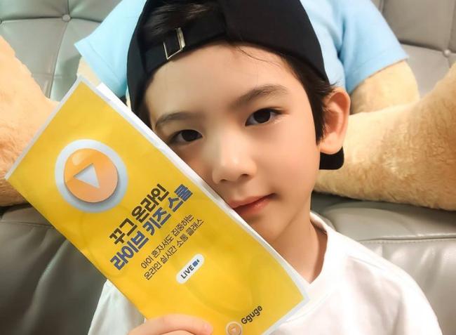 ‘글로랑’이 5~13세의 아이들을 대상으로 제공하고 있는 온라인 라이브 소통 클래스 ‘꾸그’.  사진=글로랑