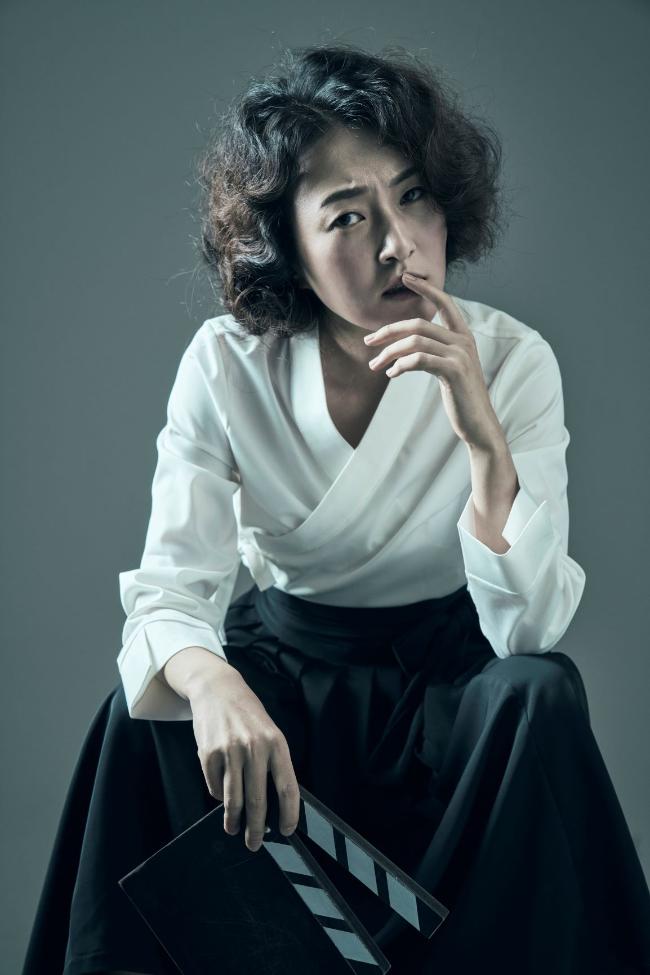  기획공연 ‘명색이 아프레걸’ 콘셉트 사진. 박남옥 역을 맡은 이소연. 