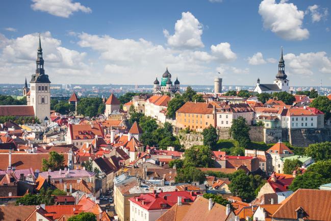 에스토니아의 수도 탈린(Tallinn)은 중세도시 모습을 잘 간직하고 있어 구시가지(사진)는 유네스코 세계문화유산으로 등록되어 있다.  사진=게티이미지