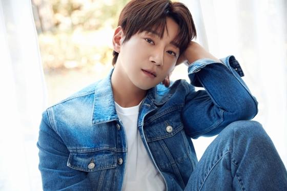 오는 4월 2일 미니앨범 3집을 발표하는 황치열. 
 사진=텐투엔터테인먼트