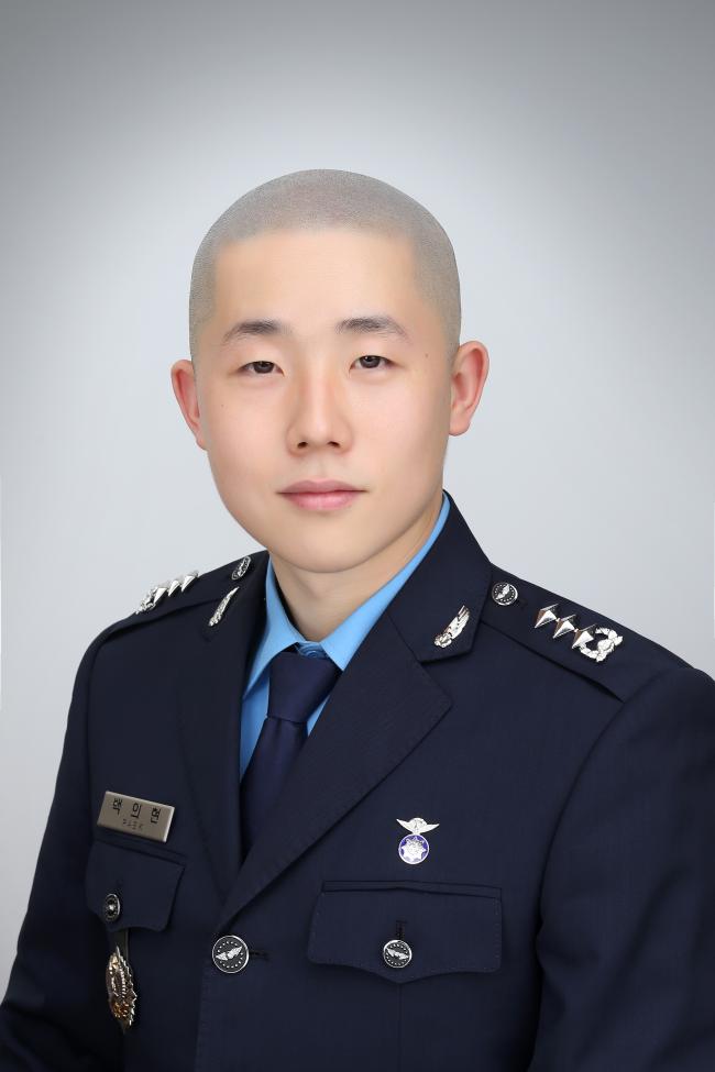 백의현 공군3훈련비행단 군종실·법사·대위
