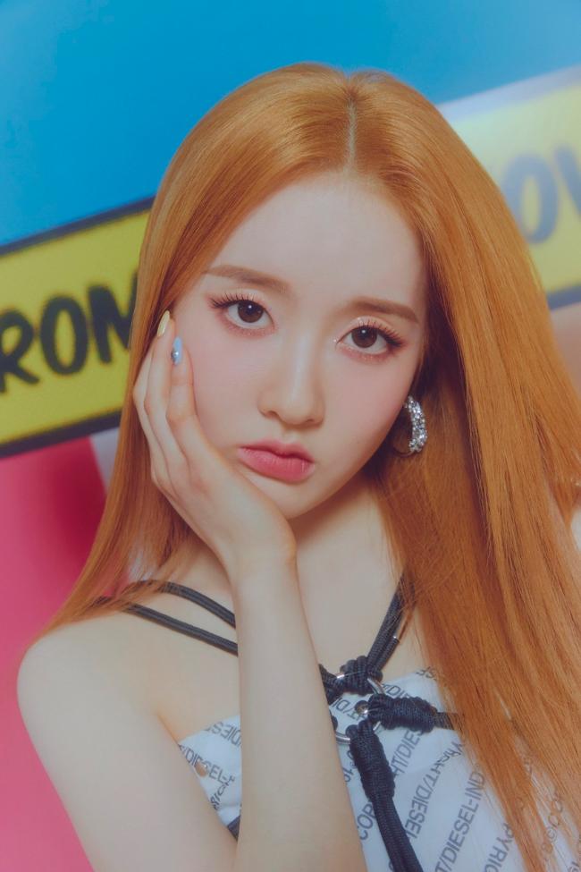 걸그룹 스테이씨(STAYC)가  개인 콘셉트 사진을 공개했다. 왼쪽부터 시은·윤·아이사·재이·수민·세은.  사진=하이업엔터테인먼트 