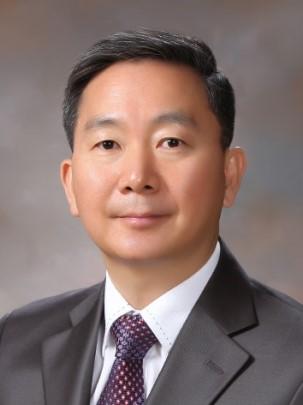 안교진 해군발전연구위원·(예)해군준장
