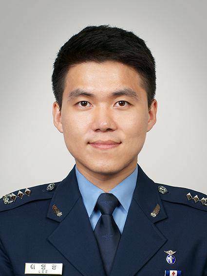 이영광 공군1전투비행단·목사·대위
