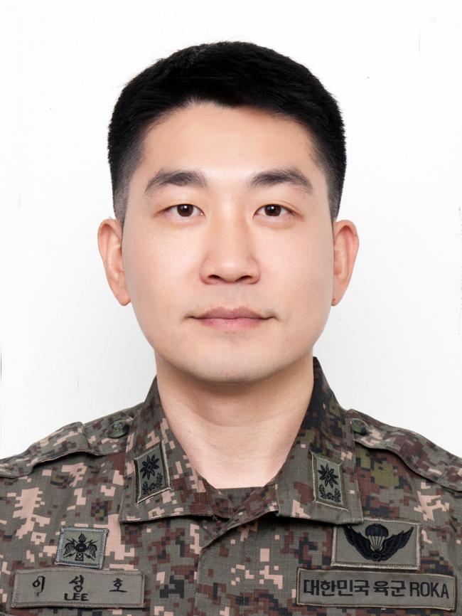 이 성 호 육군정보통신학교·소령