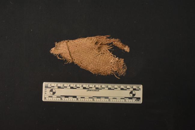 고(故) 고병수 하사의 유해와 함께 발굴된 유품. 
 국방부 제공