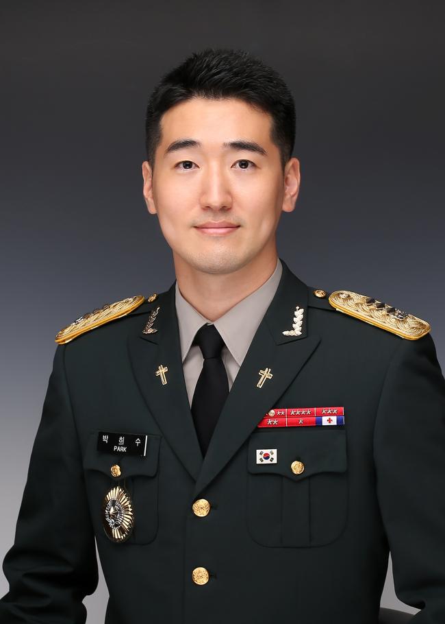 박 희 수 육군7포병여단·목사·대위