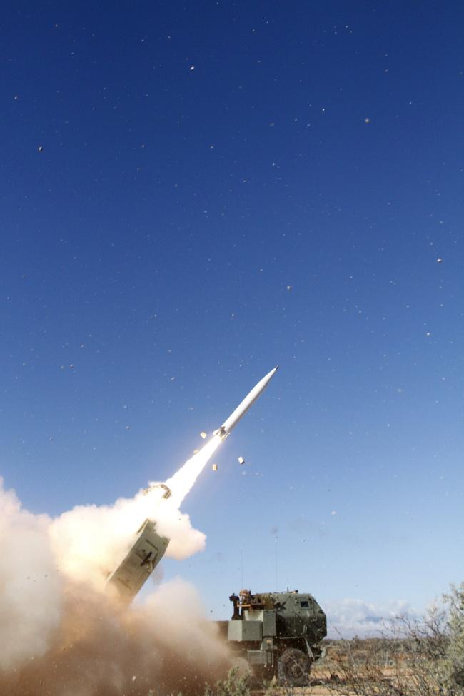 미 뉴멕시코주 화이트 샌드 전술 미사일 시험발사장에서 발사되는 장거리정밀유도타격미사일(PrSM), 사진 = 미 육군 홈페이지
