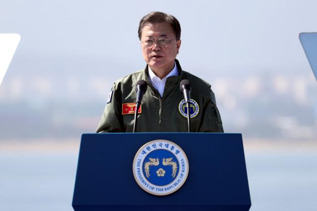 제73주년 국군의날 기념사를 하는 문재인 대통령. 조종원 기자