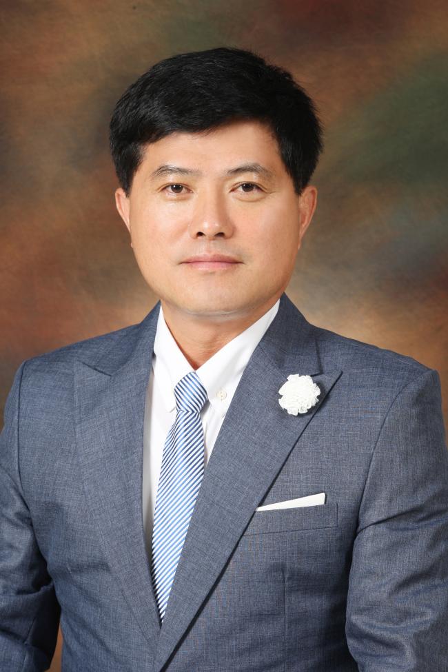 김 희 곤 공주대학교 안보학 교수