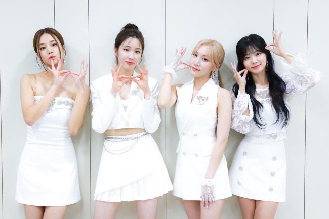 국방TV ‘위문열차’에 최다 출연하고 국방부 스타장병응원단장으로 활동하는 등 국군장병들에게 큰 사랑을 받은 그룹 ‘라붐’. 
 사진=인터파크뮤직플러스