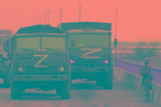 최근 뉴스에서 우크라이나를 침략한 러시아의 전차와 장갑차 등에 표시된 ‘Z’를 두고 그 용도에 대한 분석이 한창인데 러시아군을 육안으로 식별하기 위해 써 넣었다는 분석이 설득력을 얻고 있다. ‘Z’가 그려진 군 차량의 모습.  연합뉴스