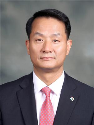 윤여표 육군교육사령부 리더십센터 부이사관